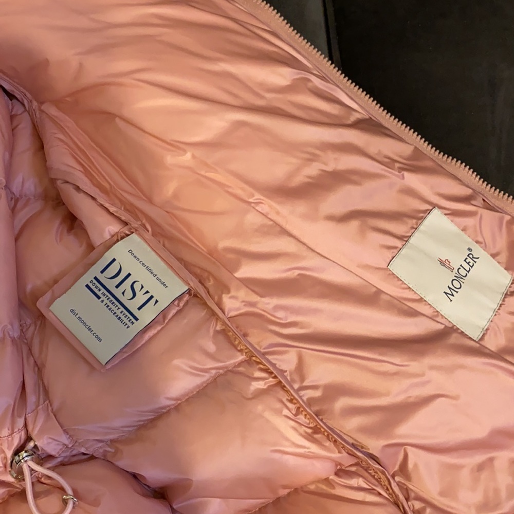 Moncler Puffer with Premium Mink Fur Details – Luxurious & Truly Rare 🩷 - Picture 12 of 16